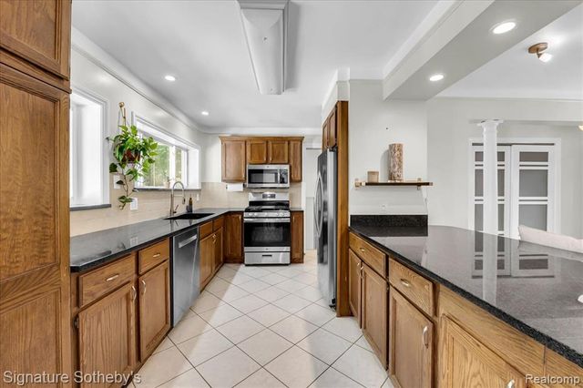598 Park Street, Birmingham, MI 48009