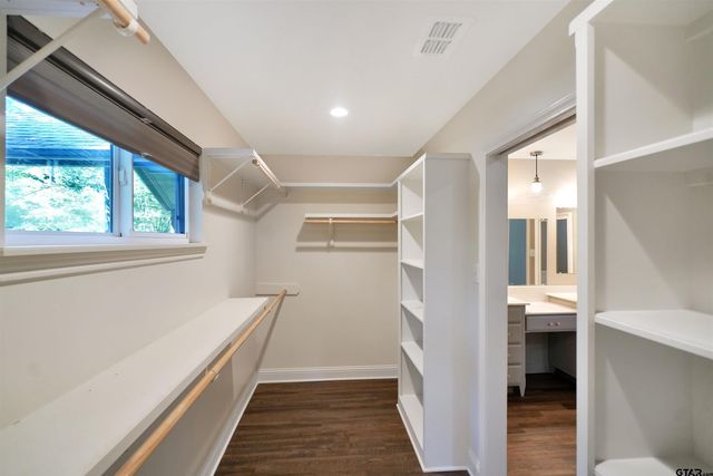 245 Larchwood Path, Holly Lake Ranch, TX 75765