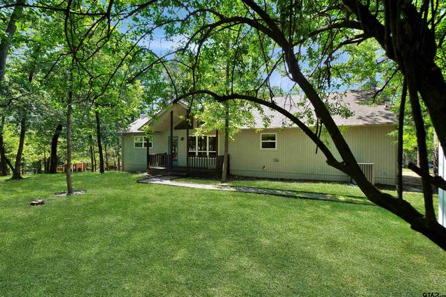 245 Larchwood Path, Holly Lake Ranch, TX 75765