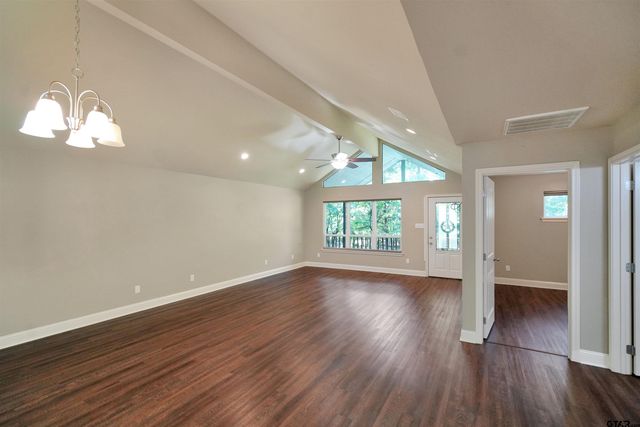 245 Larchwood Path, Holly Lake Ranch, TX 75765