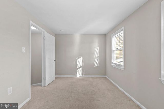 2110 WHISPERWOOD GLEN LN, Reston, VA 20191