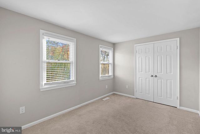 2110 WHISPERWOOD GLEN LN, Reston, VA 20191