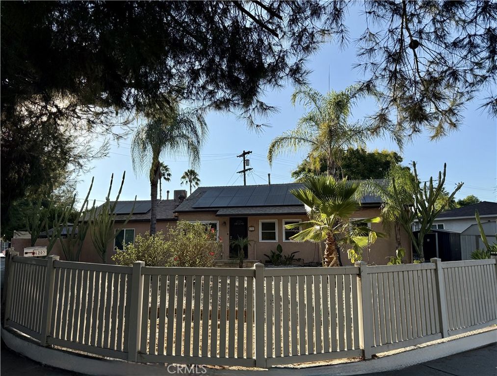 6203 Goodland Avenue, North Hollywood, CA 91606