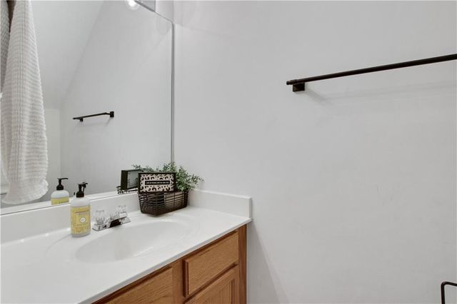 1084 Dunedin Trail, Woodstock, GA 30188