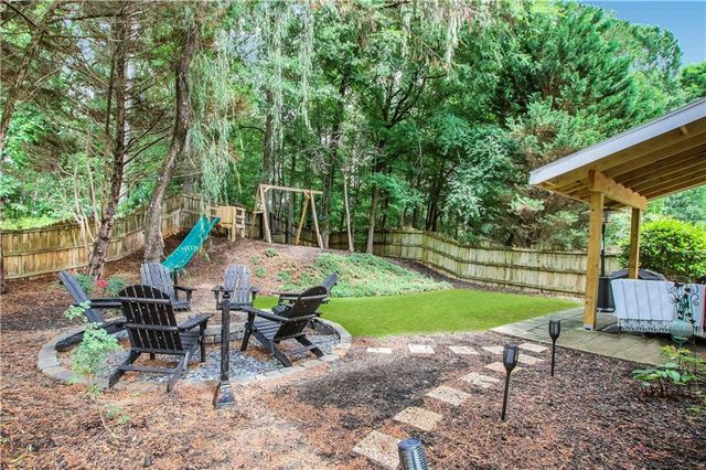 1084 Dunedin Trail, Woodstock, GA 30188