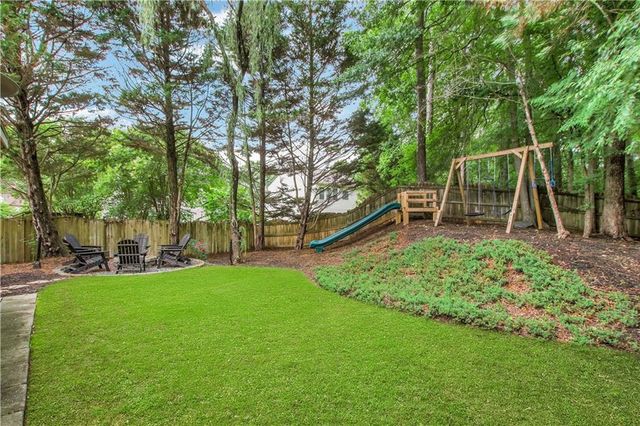 1084 Dunedin Trail, Woodstock, GA 30188
