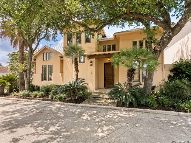 502 SHERATON DR, San Antonio, TX 78209