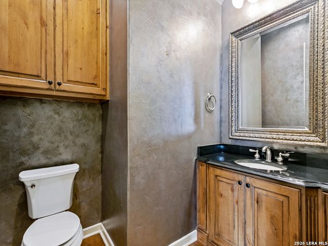 502 SHERATON DR, San Antonio, TX 78209