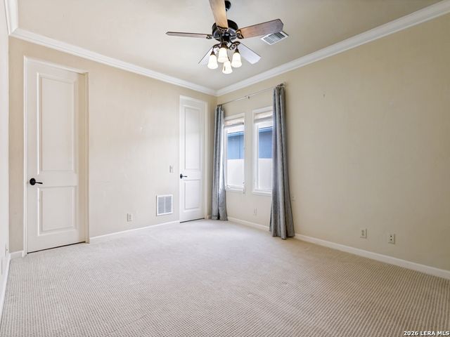 502 SHERATON DR, San Antonio, TX 78209