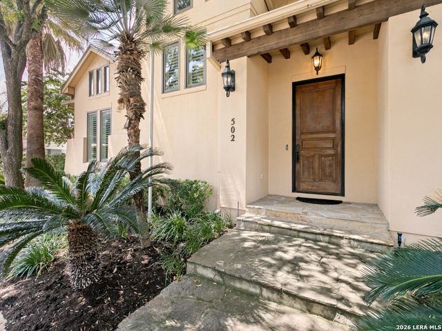 502 SHERATON DR, San Antonio, TX 78209