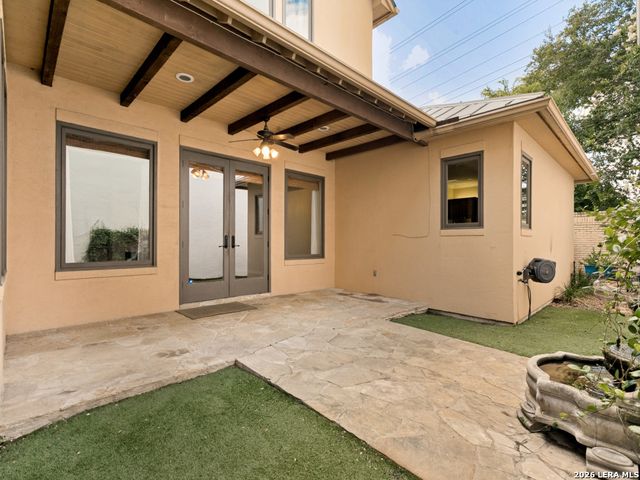 502 SHERATON DR, San Antonio, TX 78209
