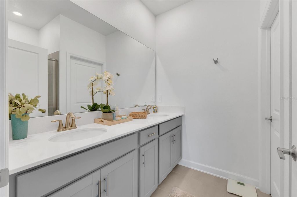 Image 12 of property listing at 11726 BOLDFACE DRIVE, Orlando, FL 32832