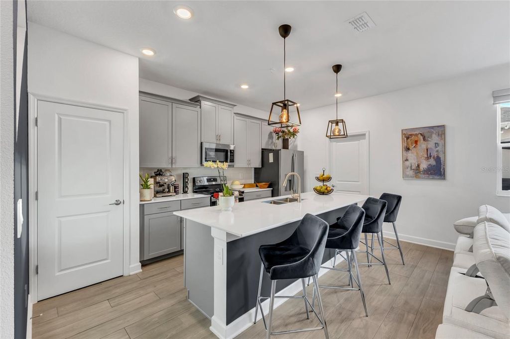 Image 7 of property listing at 11726 BOLDFACE DRIVE, Orlando, FL 32832