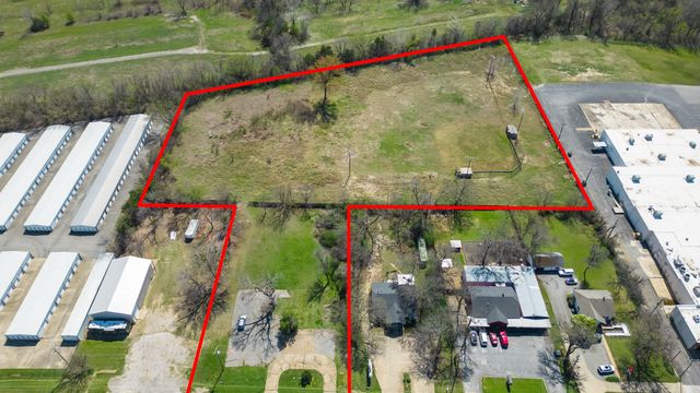 2208 W Morton Street, Denison, TX 75020