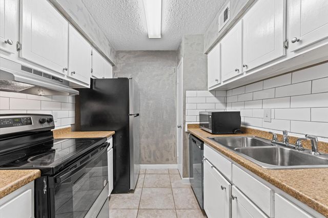 3535 Nasa Rd 1 Parkway 92, Seabrook, TX 77586