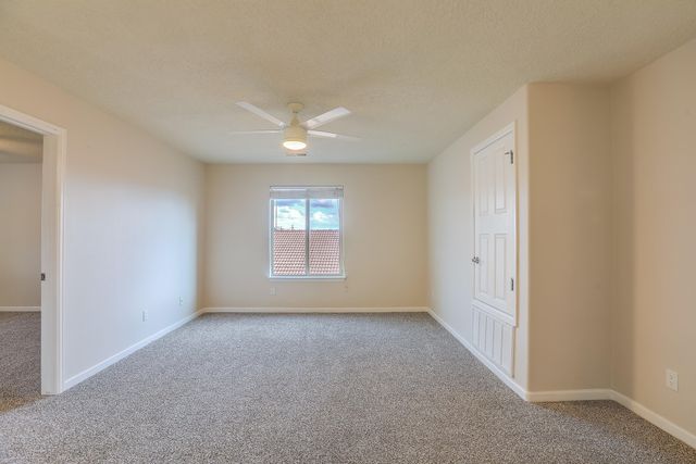 9736 Summer Shower Place NW, Albuquerque, NM 87120