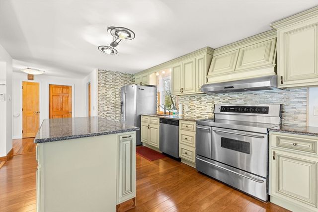 6 Sylvan Way, Yarmouth, MA 02664