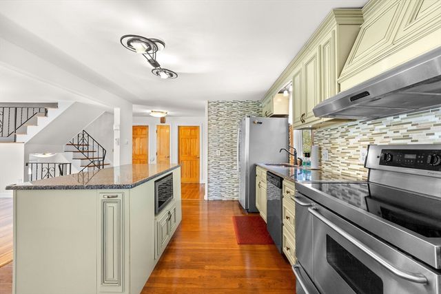 6 Sylvan Way, Yarmouth, MA 02664