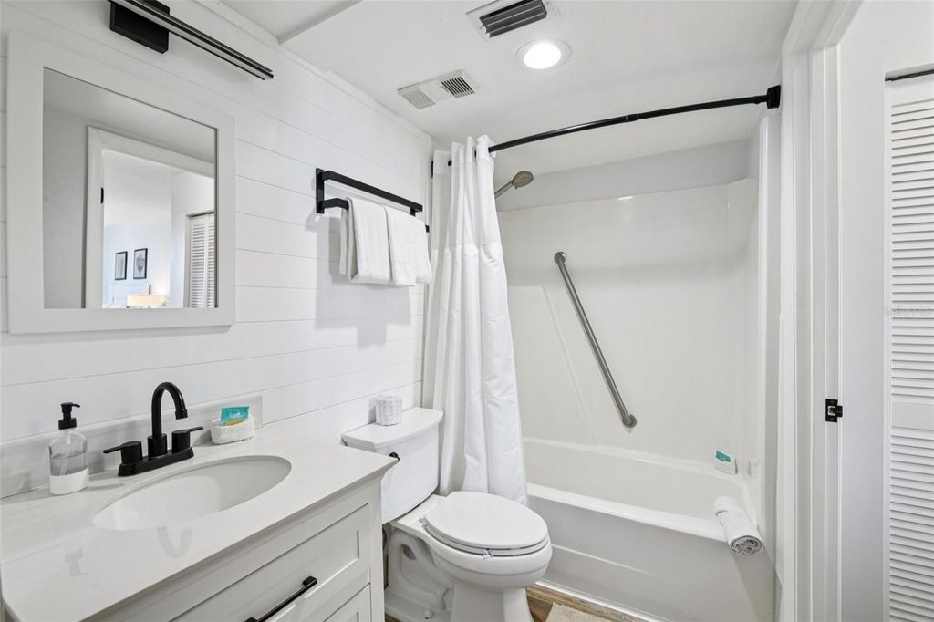 Image 15 of property listing at 3405 S ATLANTIC AVENUE 802, New Smyrna Beach, FL 32169