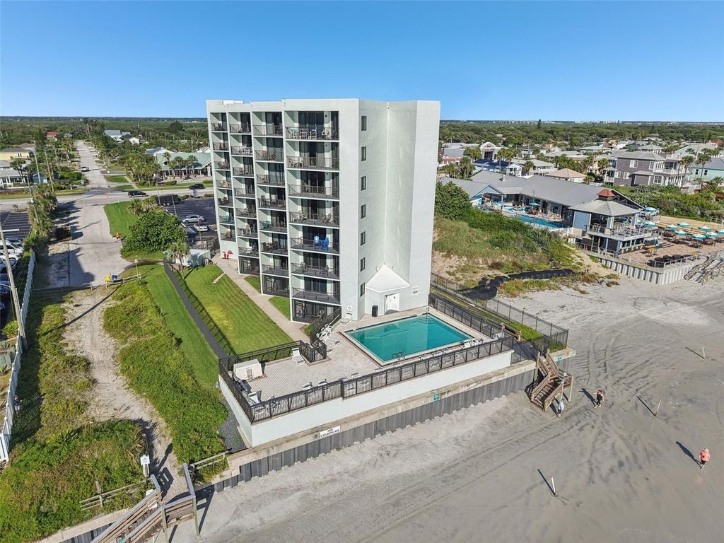 Image 20 of property listing at 3405 S ATLANTIC AVENUE 802, New Smyrna Beach, FL 32169