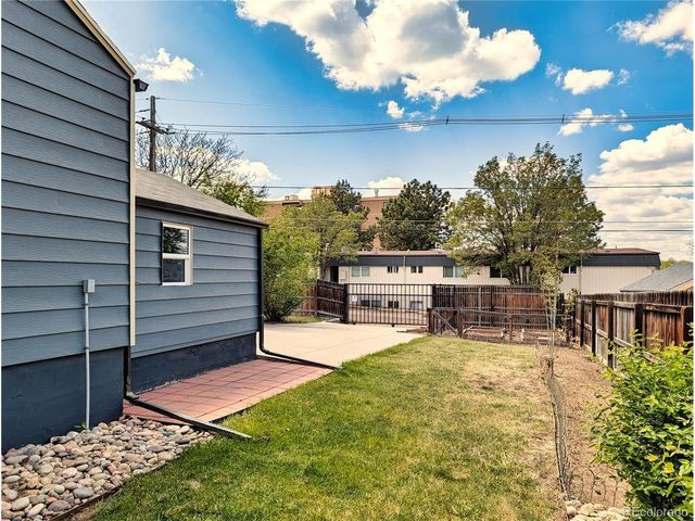 3639 S Bannock St, Englewood, CO 80110
