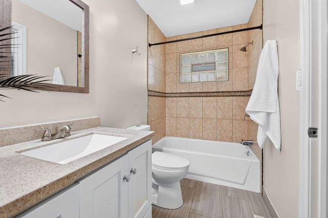 606 Woodsfield Drive, Columbus, OH 43214