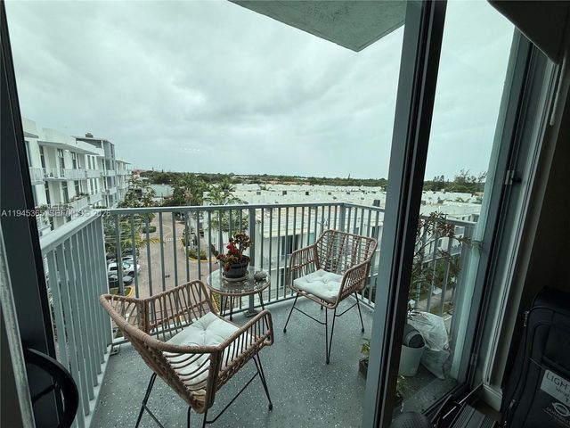 140 S Dixie Hwy 437, Hollywood, FL 33020