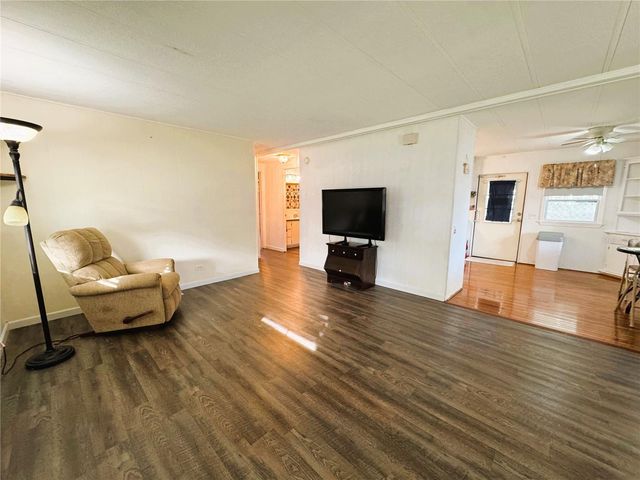 106 BOUGAINVILLEA DRIVE, Leesburg, FL 34748