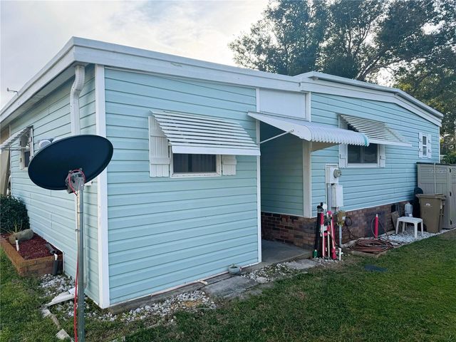 106 BOUGAINVILLEA DRIVE, Leesburg, FL 34748