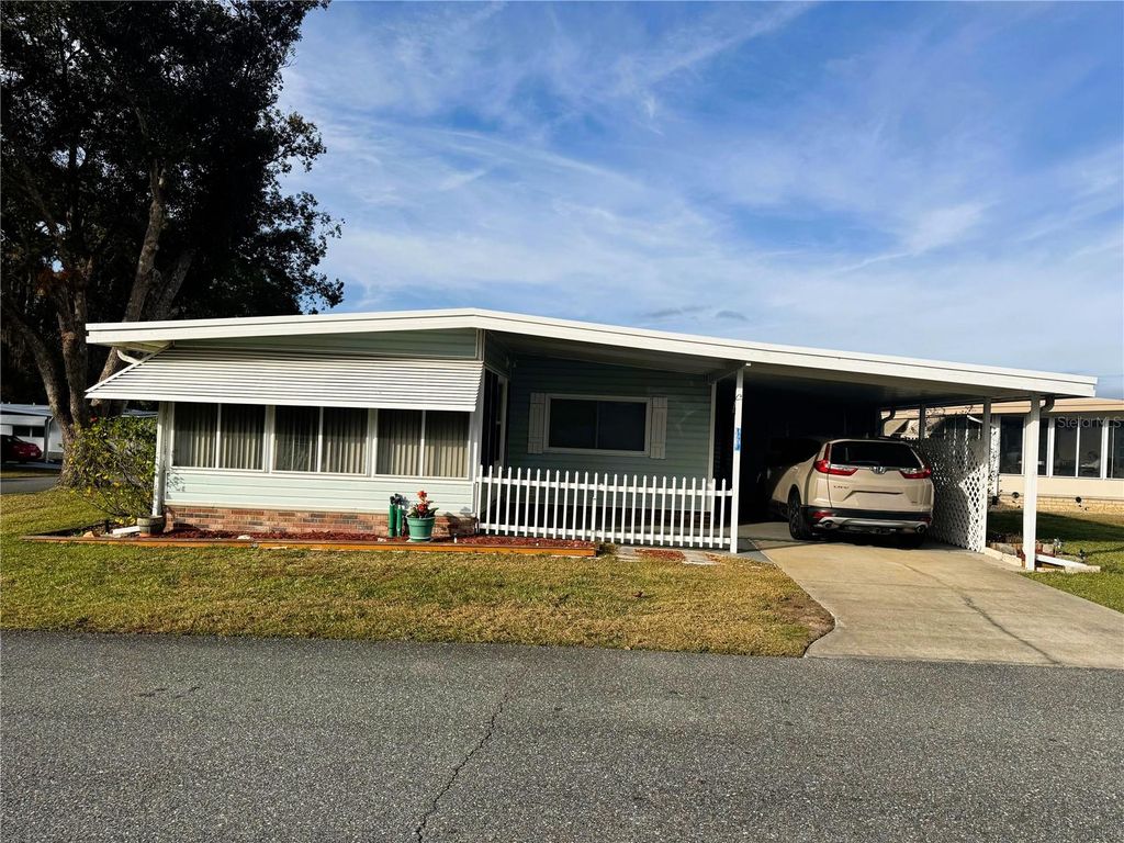 106 BOUGAINVILLEA DRIVE, Leesburg, FL 34748