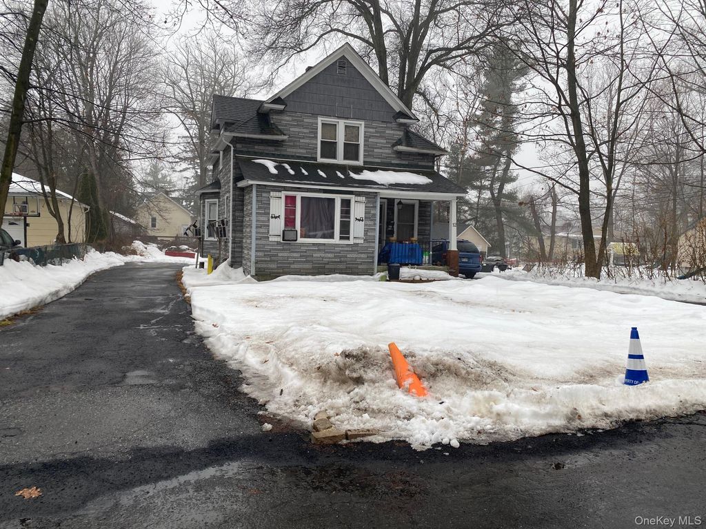 10 Bird Place, Spring Valley, NY 10977