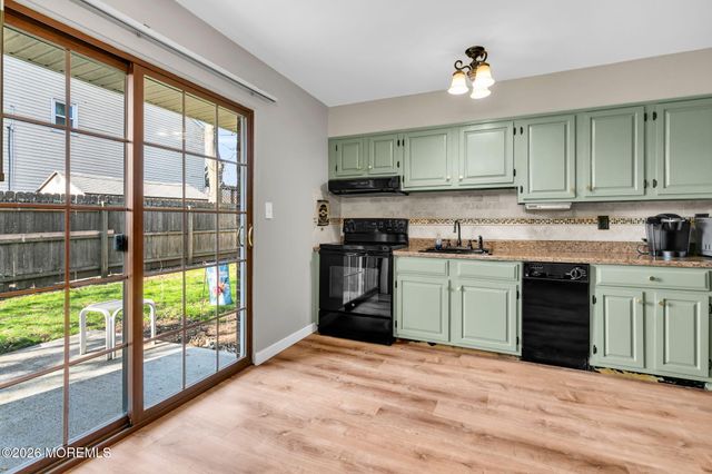 9 King James Lane, Atlantic Highlands, NJ 07716