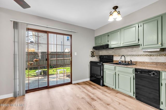 9 King James Lane, Atlantic Highlands, NJ 07716