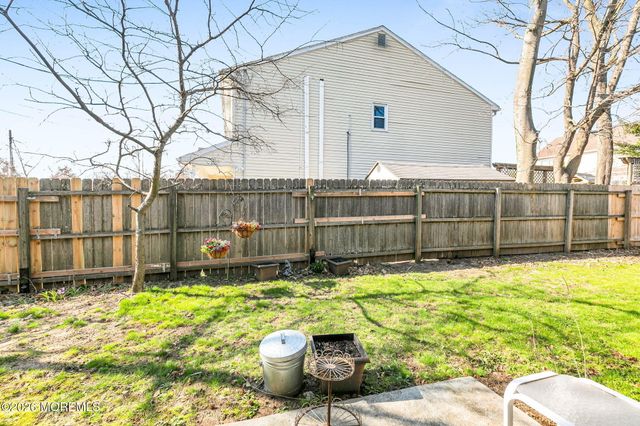 9 King James Lane, Atlantic Highlands, NJ 07716