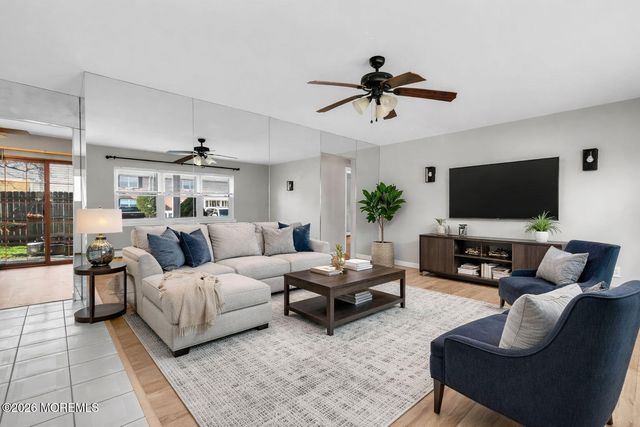 9 King James Lane, Atlantic Highlands, NJ 07716