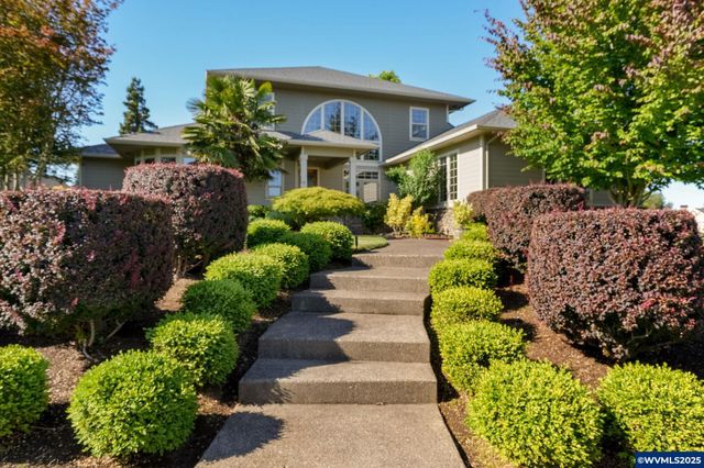 1655 Mountain Dr, Stayton, OR 97383