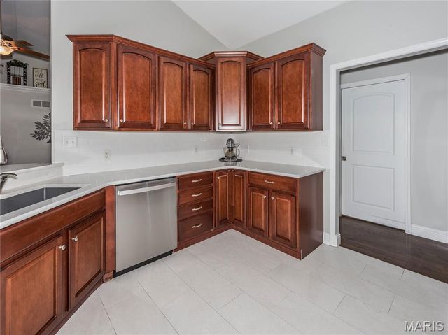 144 Stonebridge Bluff Drive, Maryville, IL 62062