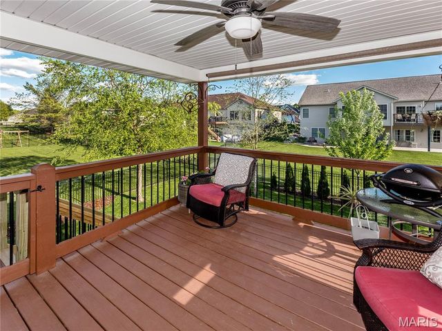 144 Stonebridge Bluff Drive, Maryville, IL 62062