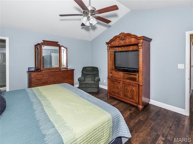 144 Stonebridge Bluff Drive, Maryville, IL 62062