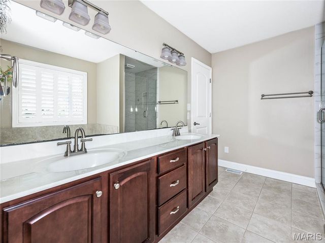 144 Stonebridge Bluff Drive, Maryville, IL 62062
