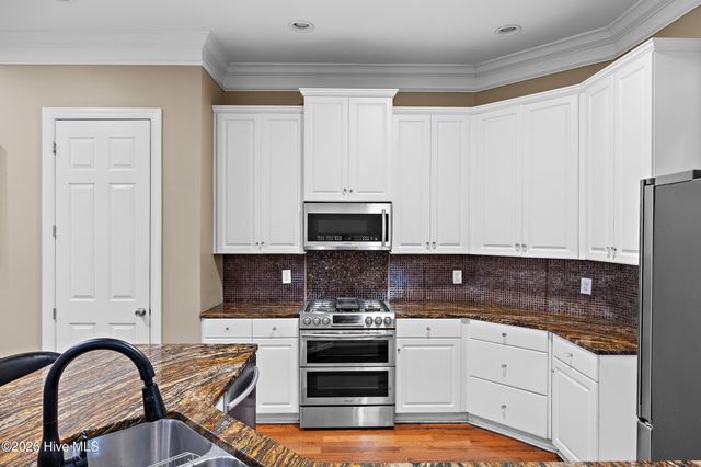 5212 Crosswinds Drive, Wilmington, NC 28409