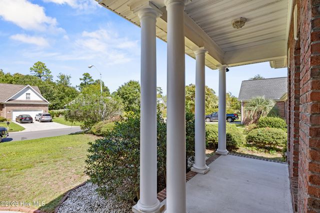 5212 Crosswinds Drive, Wilmington, NC 28409