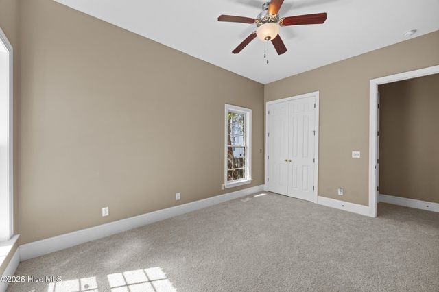 5212 Crosswinds Drive, Wilmington, NC 28409
