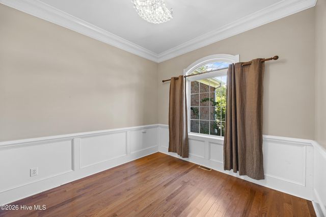 5212 Crosswinds Drive, Wilmington, NC 28409