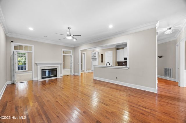 5212 Crosswinds Drive, Wilmington, NC 28409