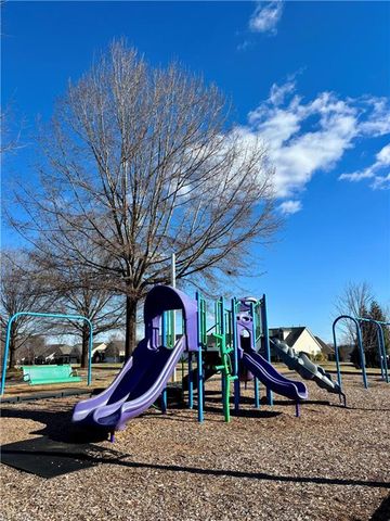 304 Town Park Drive 102, Advance, NC 27006