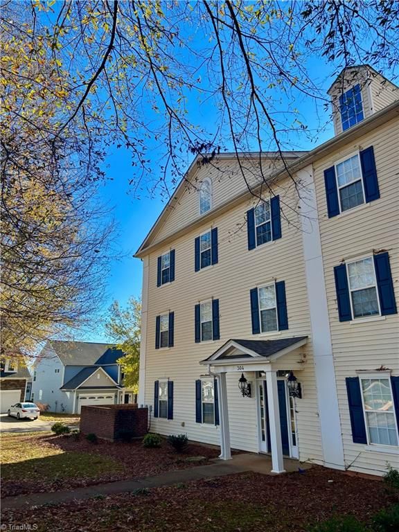 304 Town Park Drive 102, Advance, NC 27006