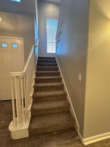 3288 San Vicente Rd, West Sacramento, CA 95691