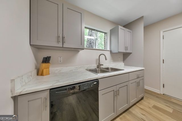 1111 Clairemont Avenue N3, Decatur, GA 30030