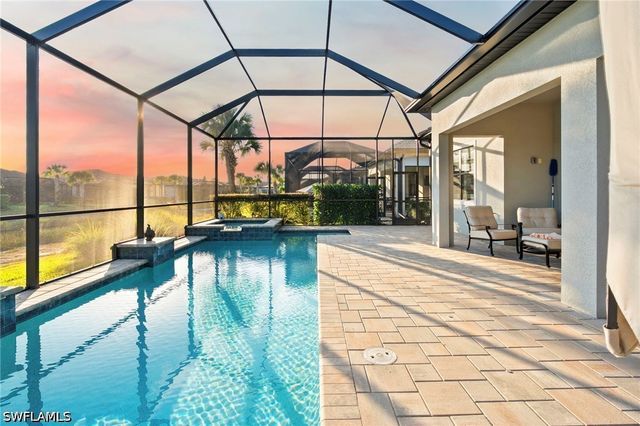 9811 Everglades DR, Naples, FL 34120